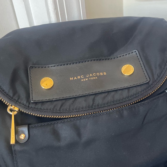 Marc Jacobs Black Nylon Crossbody with Gold-Tone Accents EUC - Picture 2 of 9